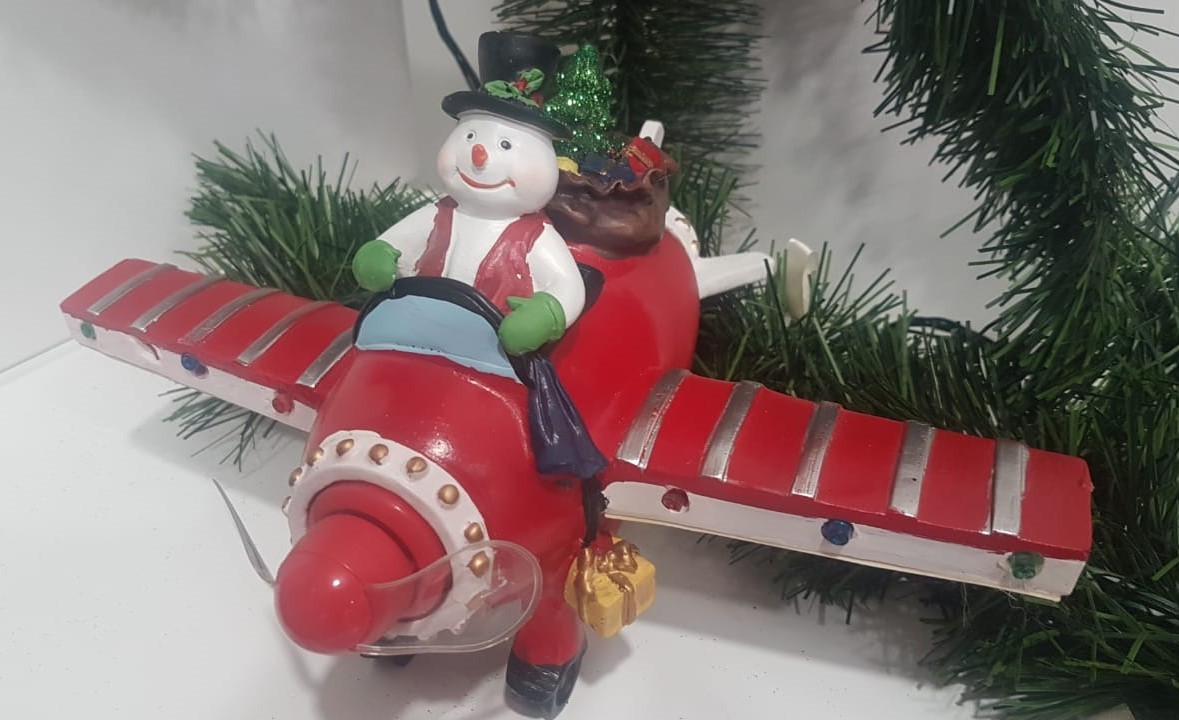 CHRISTMAS RED PLANE W/SNOWMAN WITH LIGHT