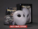 Batman: The Court Of Owls Mask And Book Set (The New 52)